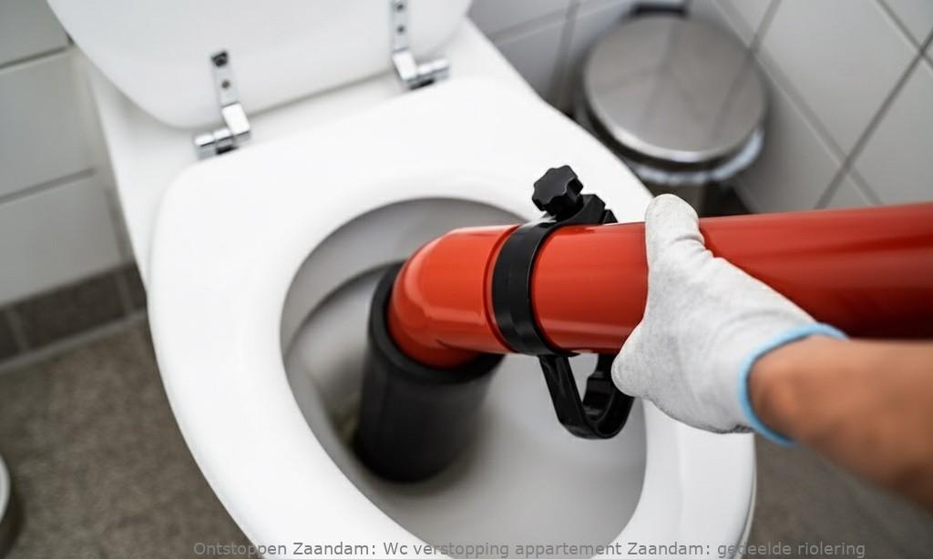Wc verstopping appartement Zaandam: gedeelde riolering